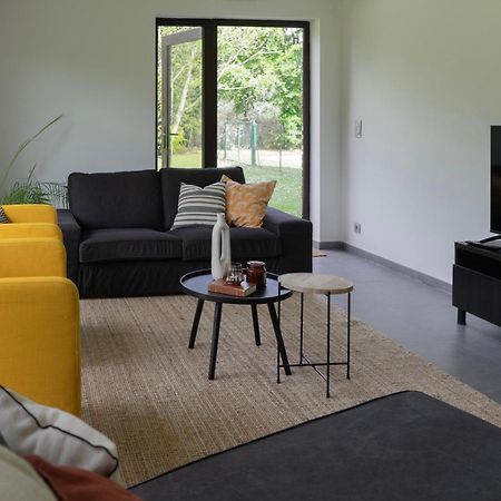 Au Petit Canteleu - Bed & Breakfast Beloeil Dış mekan fotoğraf