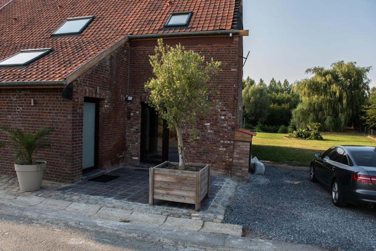 Au Petit Canteleu - Bed & Breakfast Beloeil Dış mekan fotoğraf