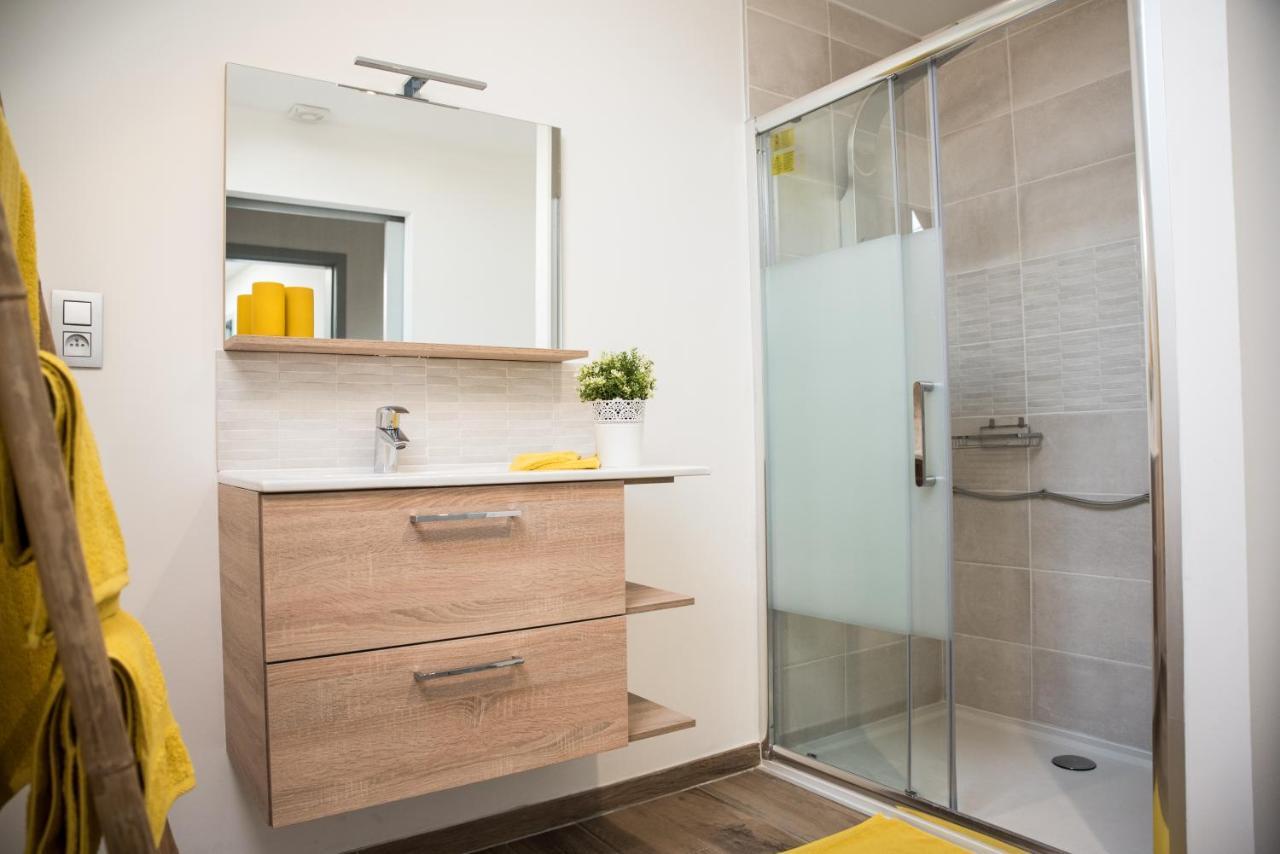 Au Petit Canteleu - Bed & Breakfast Beloeil Dış mekan fotoğraf