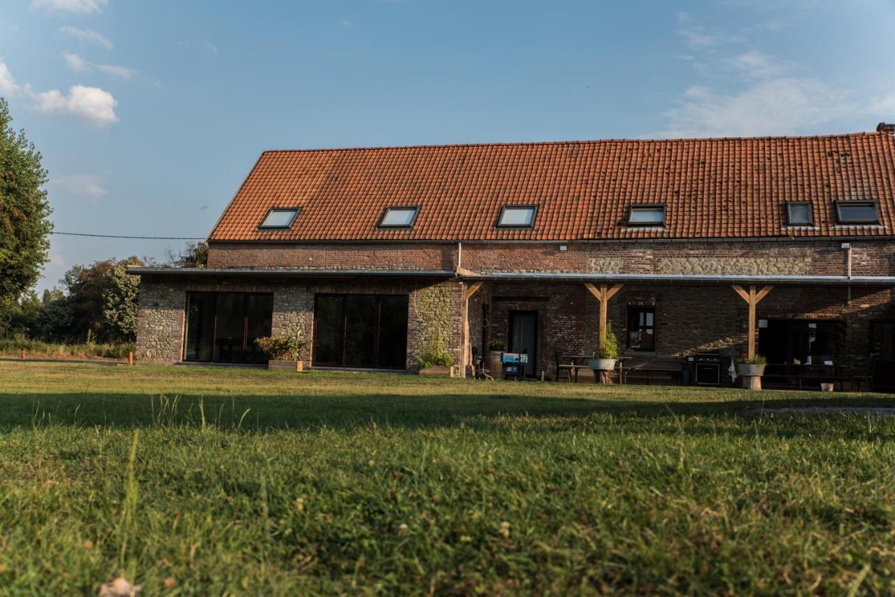 Au Petit Canteleu - Bed & Breakfast Beloeil Dış mekan fotoğraf