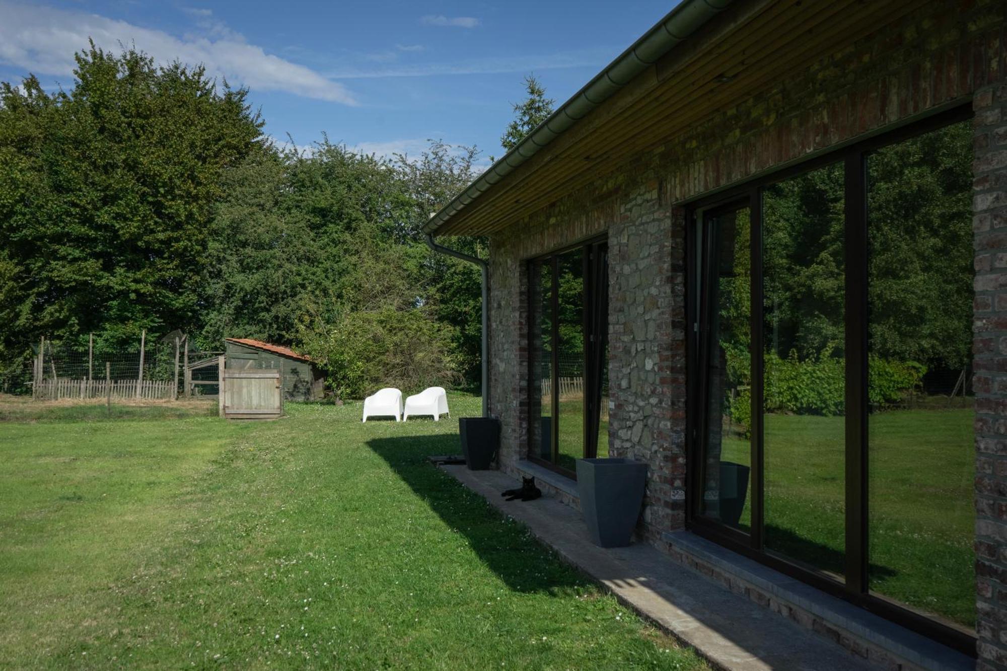 Au Petit Canteleu - Bed & Breakfast Beloeil Dış mekan fotoğraf